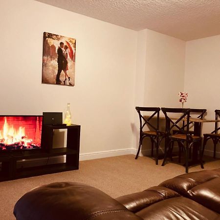 Cosy Home Near Hospital 卡莱尔 外观 照片